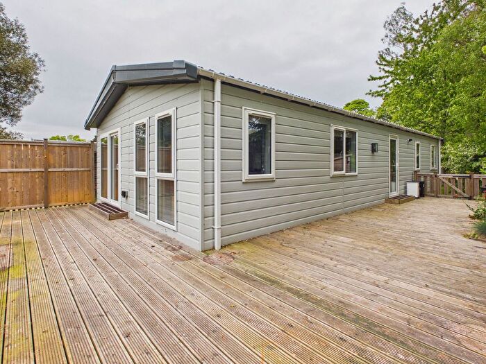 3 Bedroom Lodge For Sale In Northrepps Road, Cromer, NR27