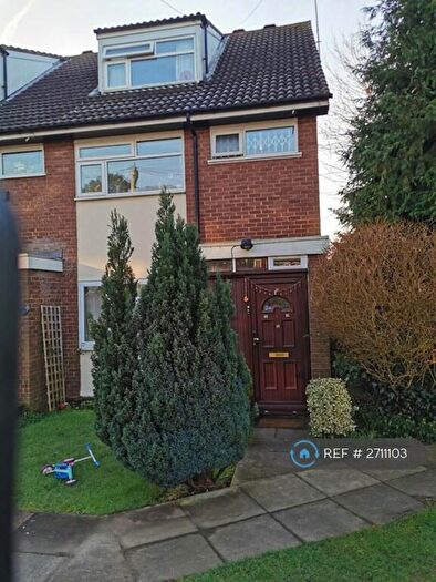 2 Bedroom Maisonette To Rent In Claire Court, Pinner, HA5