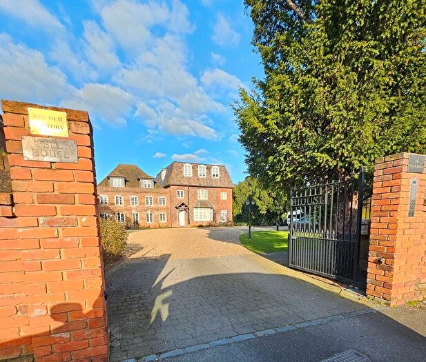 1 Bedroom Block Of Flats To Rent In High Road, Fobbing, SS17