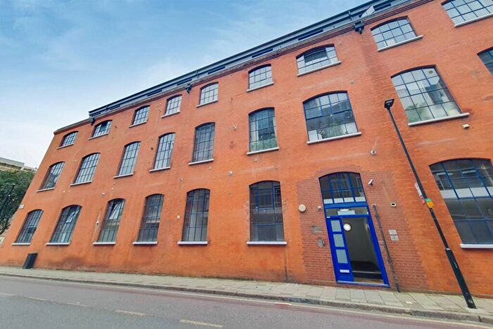 1 Bedroom Flat To Rent In Canonbury Heights West, Islington, London, N1