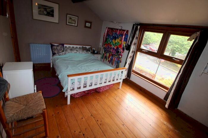 2 Bedroom Semi-Detached House For Sale In Droughts Lane, Prestwich, Manchester, M25