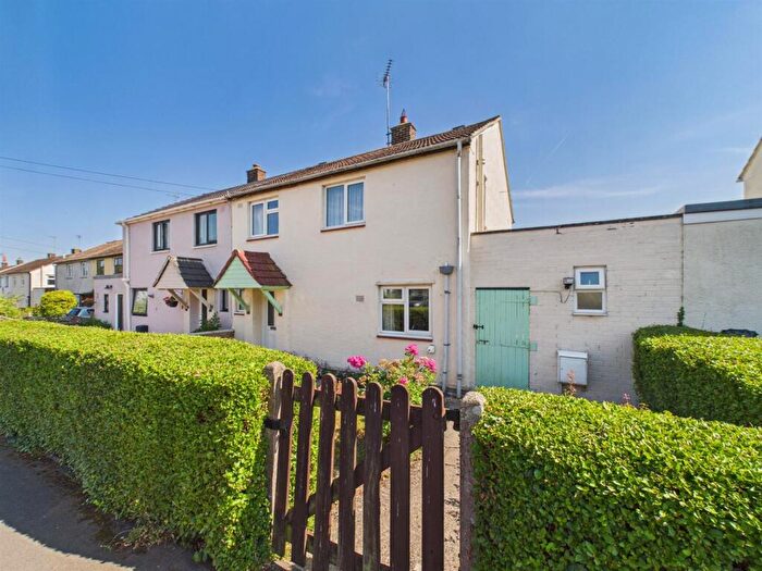 3 Bedroom Semi-Detached House For Sale In Coppice Road, Ryhall, Stamford, PE9
