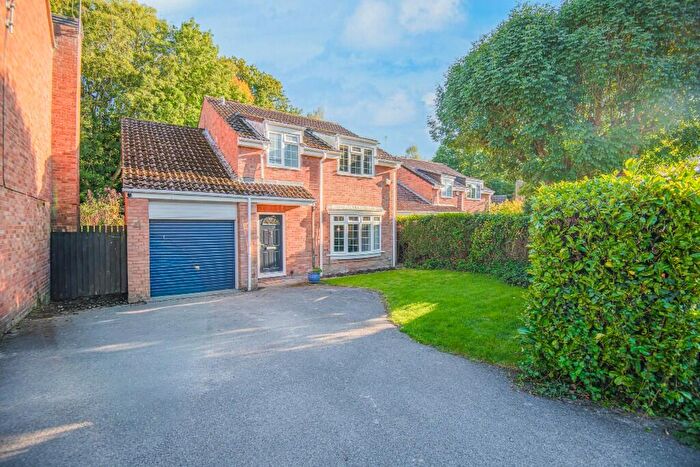 4 Bedroom Detached House For Sale In Clandon Drive, Eastleigh, Hampshire, SO50