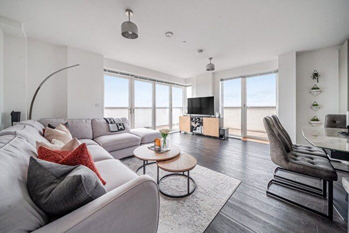 2 Bedroom Flat For Sale In Freedom House, West Ealing, London, W13