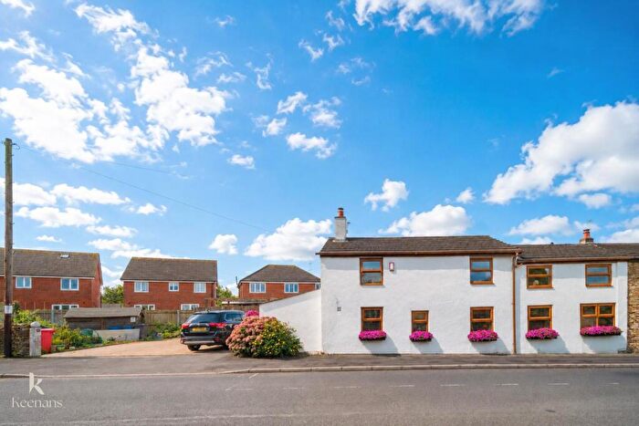 4 Bedroom Cottage For Sale In School Lane, Guide, Blackburn, BB1