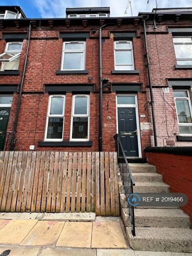 2 Bedroom Terraced House To Rent In Arthington View, Leeds, LS10