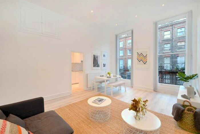 1 Bedroom Flat To Rent In Nottingham Place, Marylebone, London, W1U