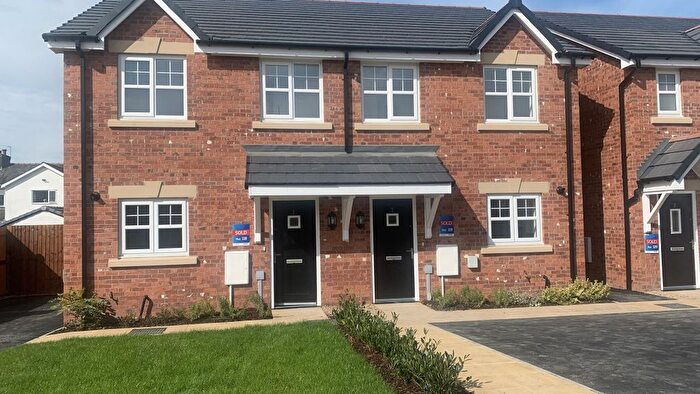 3 Bedroom Semi-Detached House For Sale In Jubilee Gardens, PR7