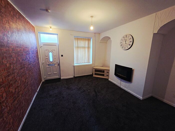 2 Bedroom Terraced House To Rent In Stamford Street, Rochdale, OL16