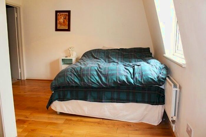 5 Bedroom Town House To Rent In Old Montague Street, Aldgate East/Brick Lane, E1