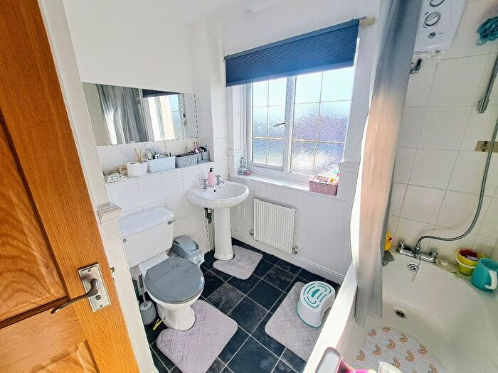 3 Bedroom Terraced House For Sale In Rochester Croft, Walsall, WS2