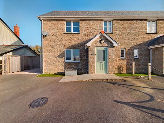 3 Bedroom Semi-Detached House To Rent In South Street, Sheepwash, EX21