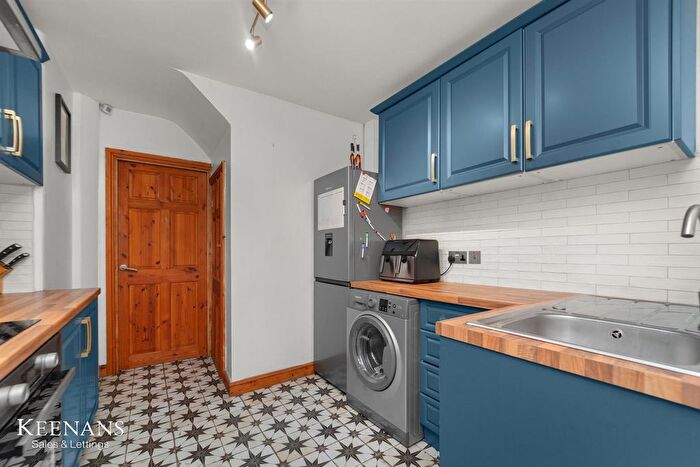 3 Bedroom Semi Detached House For Sale In Mossfield Road, Swinton, Manchester, M27