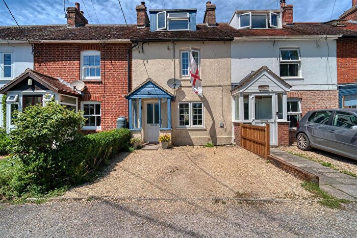 2 Bedroom Cottage For Sale In Railway Terrace, Gillingham, SP8