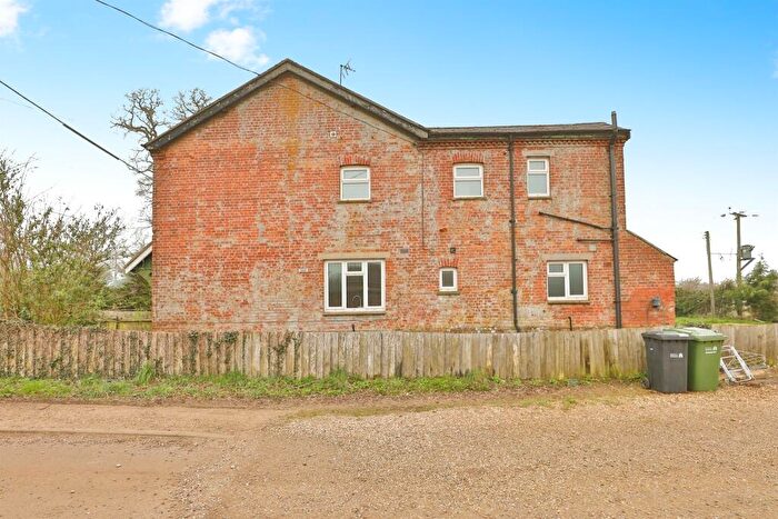3 Bedroom Cottage For Sale In Middle Farm Cottages, Little Massingham, PE32