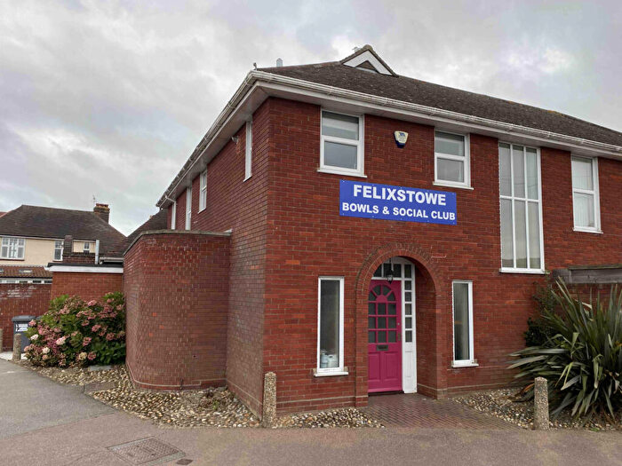 1 Bedroom Flat To Rent In Crescent Road, Felixstowe, IP11