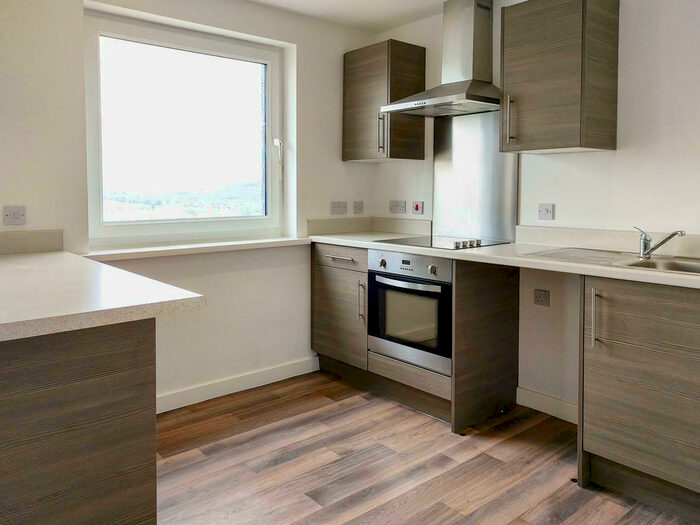 1 Bedroom Flat To Rent In Parkwood Rise, Keighley, BD21