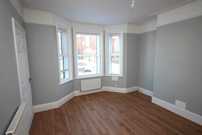 1 Bedroom Flat To Rent In Acland Road, Bournemouth, BH9