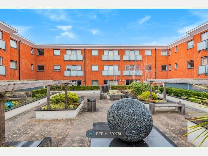 1 Bedroom Flat To Rent In Heron House, Reading, RG2