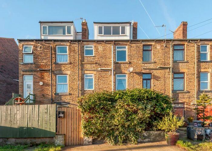 2 Bedroom Terraced House To Rent In Nelson Place, Morley, LS27