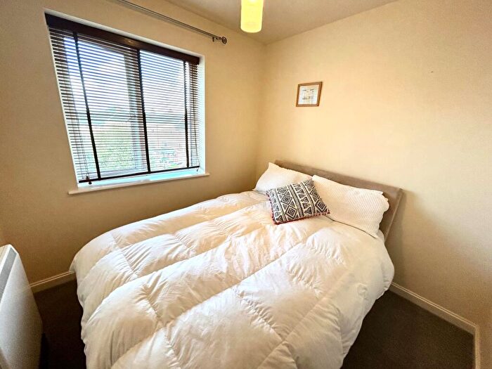 2 Bedroom Apartment To Rent In Adventurers Quay, Cardiff, CF10