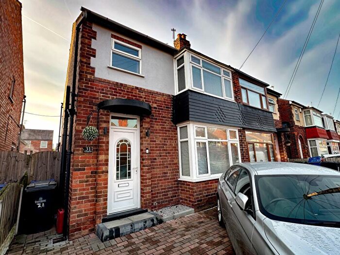 3 Bedroom Semi-Detached House To Rent In Melbourne Road, DN4