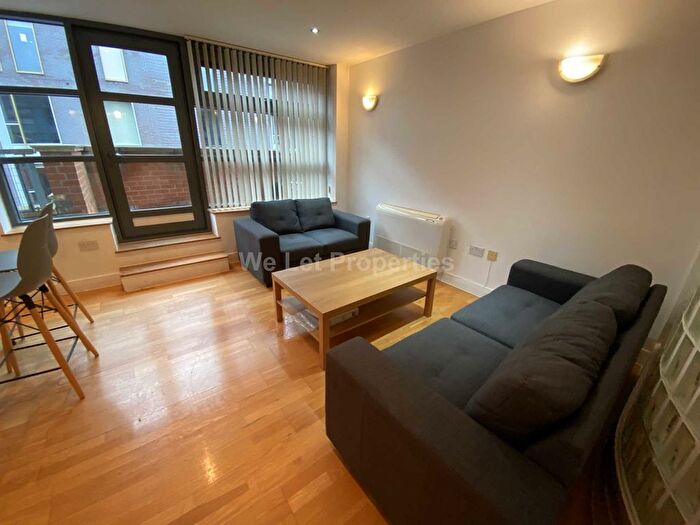 2 Bedroom Flat To Rent In Lake House, Castlefield Locks, M15