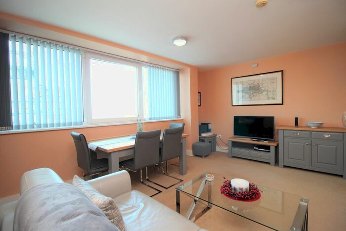 1 Bedroom Flat To Rent In Dolphin Quays, The Quay, Poole, BH15
