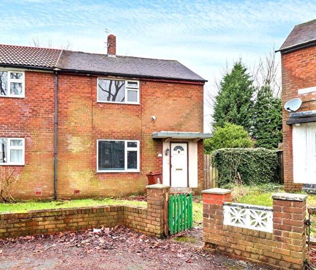 3 Bedroom End Terrace House For Sale In Rosary Road, Oldham, OL8