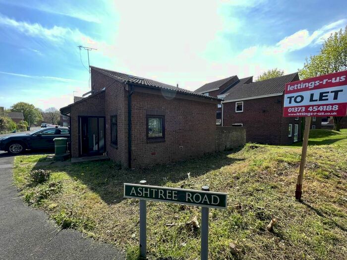 2 Bedroom Property To Rent In Ashtree Road, Frome, Somerset, BA11