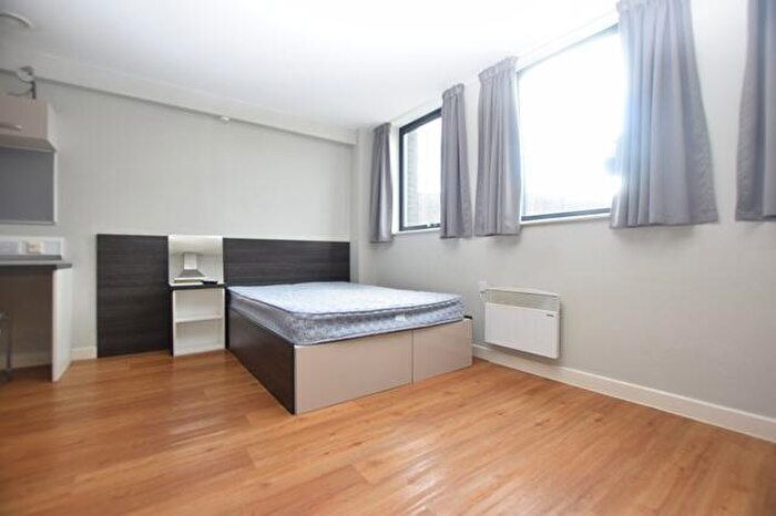 Apartment To Rent In Sovereign House, Queen Street, Sheffield, S1
