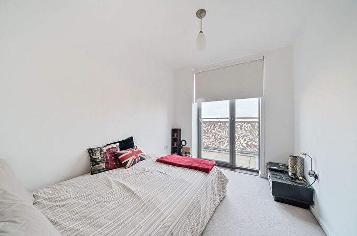 2 Bedroom Flat For Sale In Katie Court, Edwin Street, London, E16