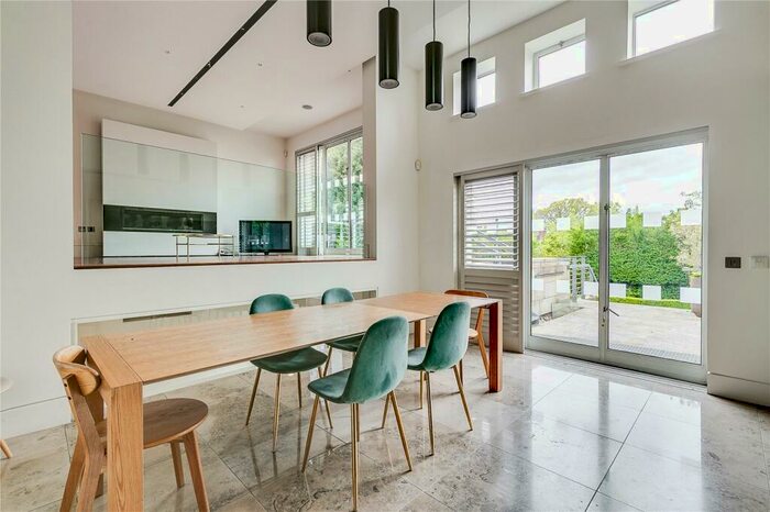 6 Bedroom Detached House To Rent In Church Mount, Hampstead Garden Suburb, N2