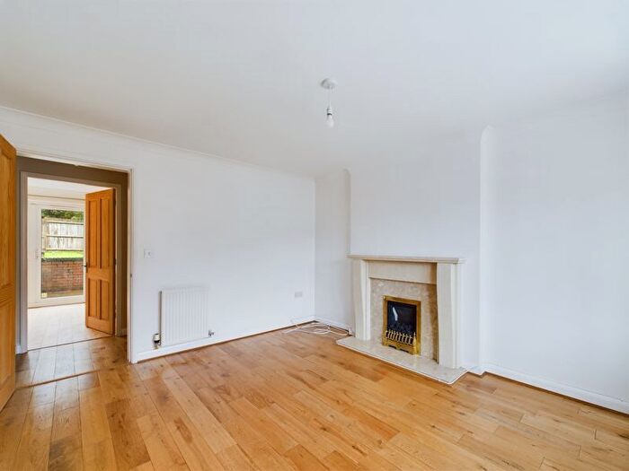 3 Bedroom Terraced House For Sale In Finchale Avenue, Priorslee, Telford, Shropshire., TF2