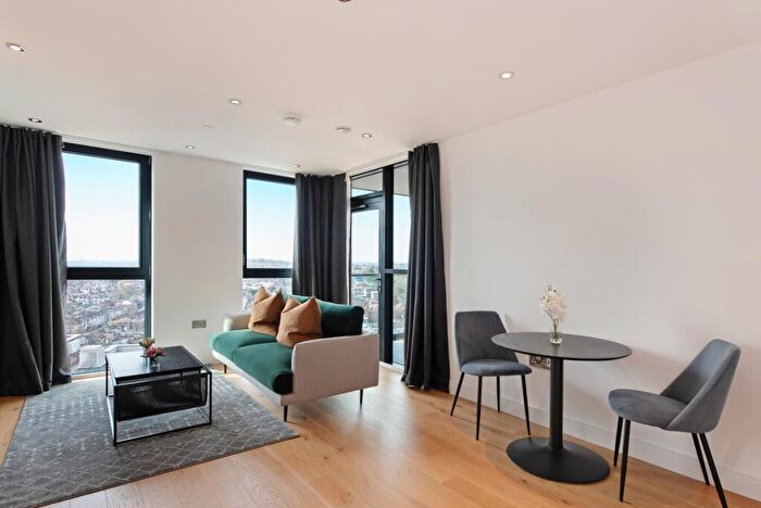 1 Bedroom Flat To Rent In Station Grove, The Assembly, HA0