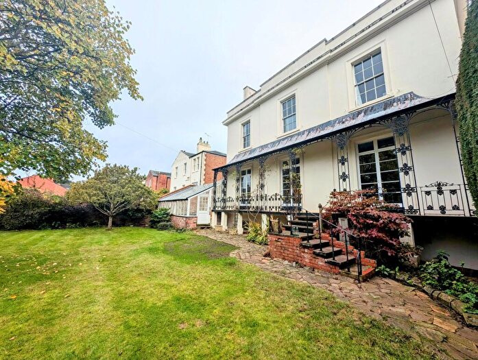 4 Bedroom Apartment To Rent In Arlington Avenue, Leamington Spa, CV32