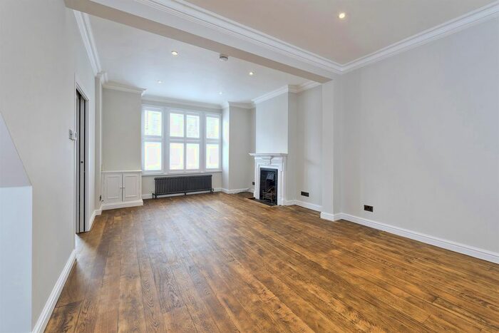 4 Bedroom Detached House To Rent In Cranbrook Road, London, W4