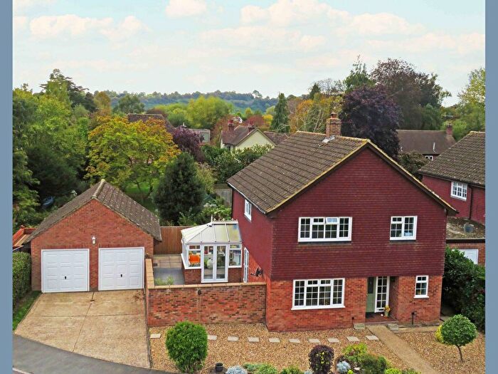 4 Bedroom Detached House For Sale In Thames Close, Bourne End, SL8