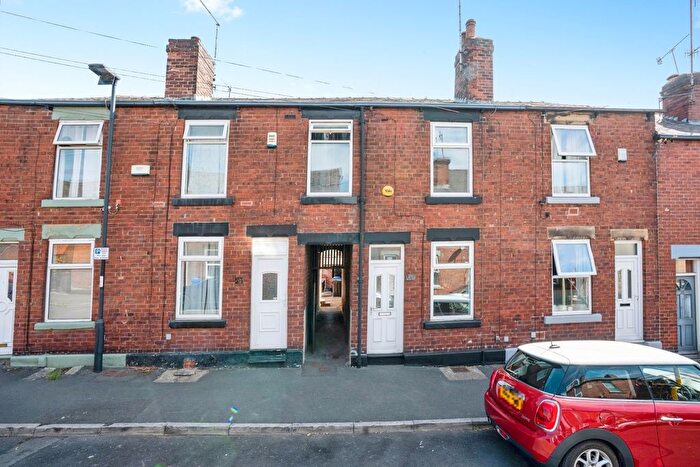 2 Bedroom Terraced House For Sale In Lancing Road, Sheffield, South Yorkshire, S2
