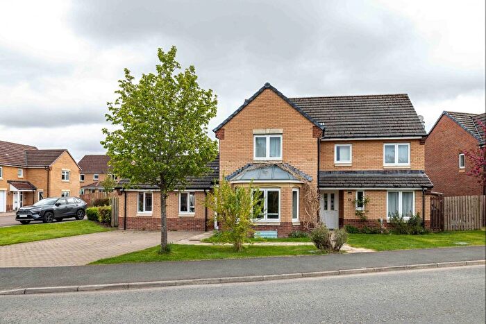 5 Bedroom Detached House For Sale In Kittlegairy View, Peebles, EH45