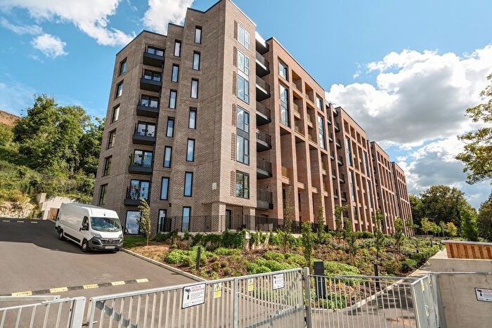 1 Bedroom Flat For Sale In Whiffens Avenue, Chatham, Kent, ME4