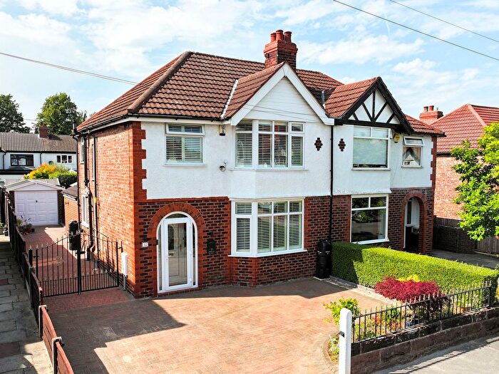 3 Bedroom Semi-Detached House For Sale In Sandileigh Avenue, Hale, WA15