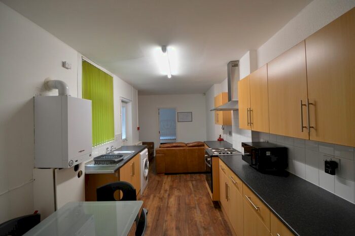 3 Bedroom Flat To Rent In Woodlands Road, Middlesbrough, TS1