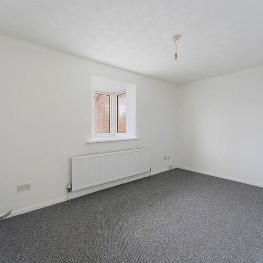 1 Bedroom Flat To Rent In Peregrin Road, Waltham Abbey, EN9