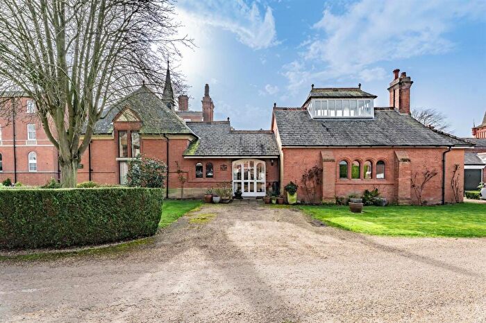 1 Bedroom Semi-Detached House For Sale In The Billiard Room, Bostock Hall, Bostock Road, Bostock, Cheshire, CW10