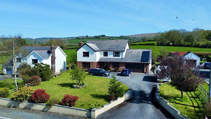 4 Bedroom Property For Sale In Llanllwni, Pencader, SA39