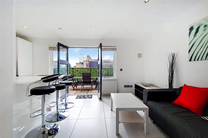 3 Bedroom Maisonette To Rent In Randolph Street, Camden, NW1