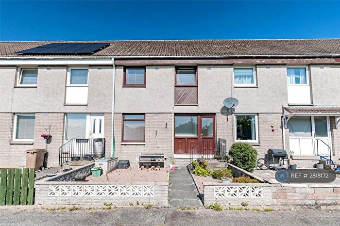 3 Bedroom Terraced House To Rent In Ashgrove Gardens South, Aberdeen, AB16