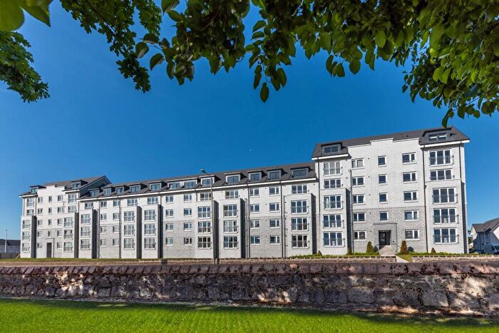 2 Bedroom Apartment For Sale In Cornhill Road, Aberdeen, AB25