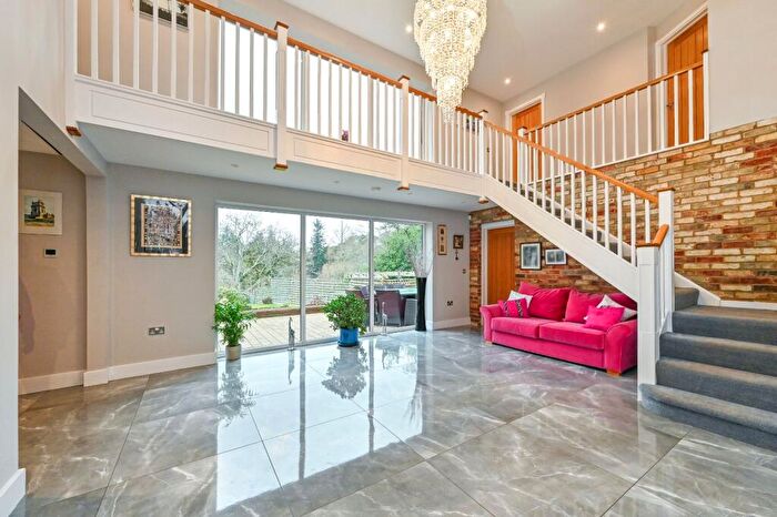 4 Bedroom Detached House For Sale In London Road, Hill Brow, Liss, Hampshire, GU33
